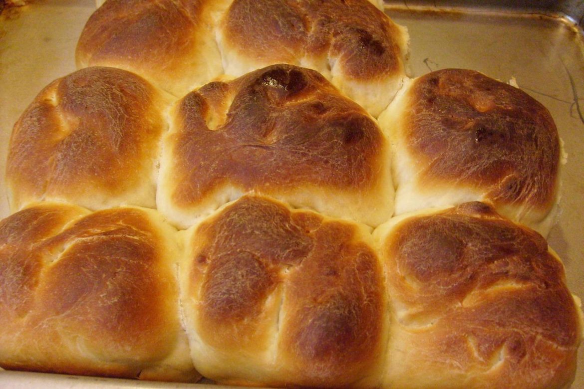How Long to Bake Dinner Rolls baked rolls
